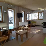Haus Am Teich Mit Privater Sauna Сasa de vacaciones *