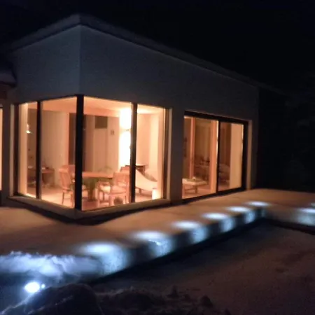 Haus Am Teich Mit Privater Sauna 度假居