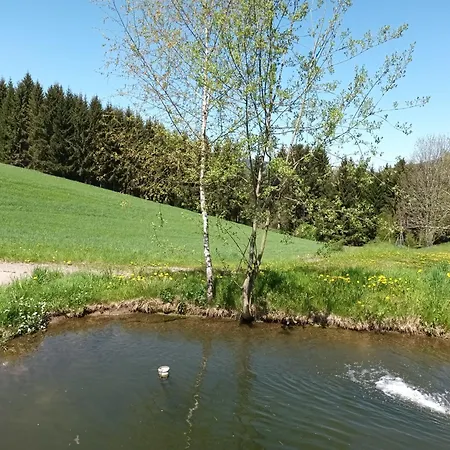 Nyaraló Haus Am Teich Mit Privater Sauna Sankt Leonhard bei Freistadt